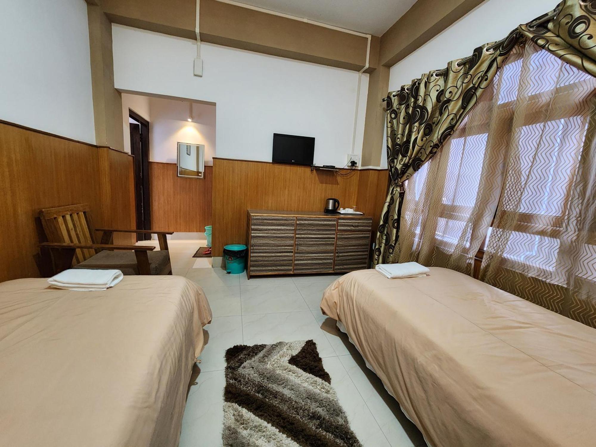 Hotel The Oak Таванг Экстерьер фото