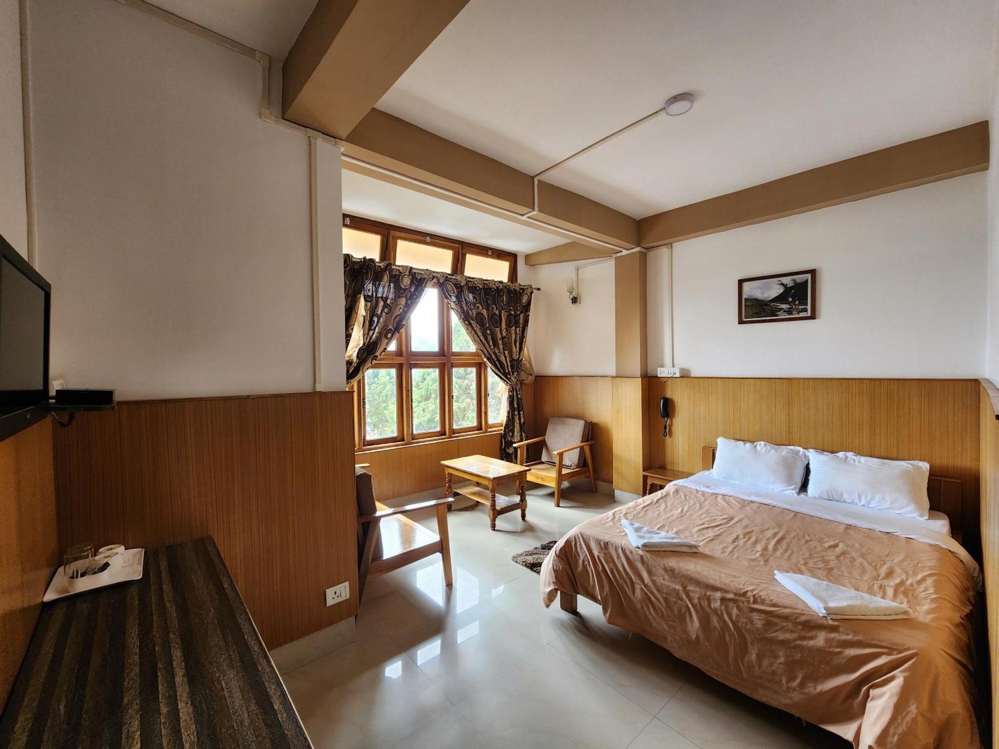 Hotel The Oak Таванг Экстерьер фото
